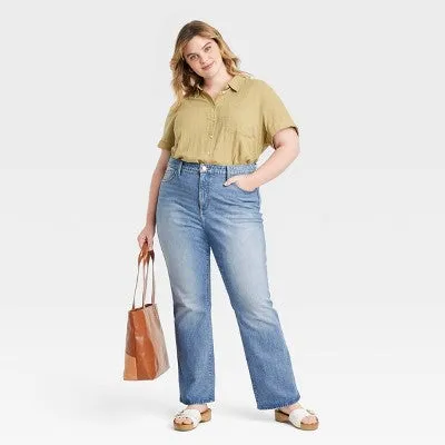 Universal Thread Women's Plus High-Rise Bootcut Jeans High Waist