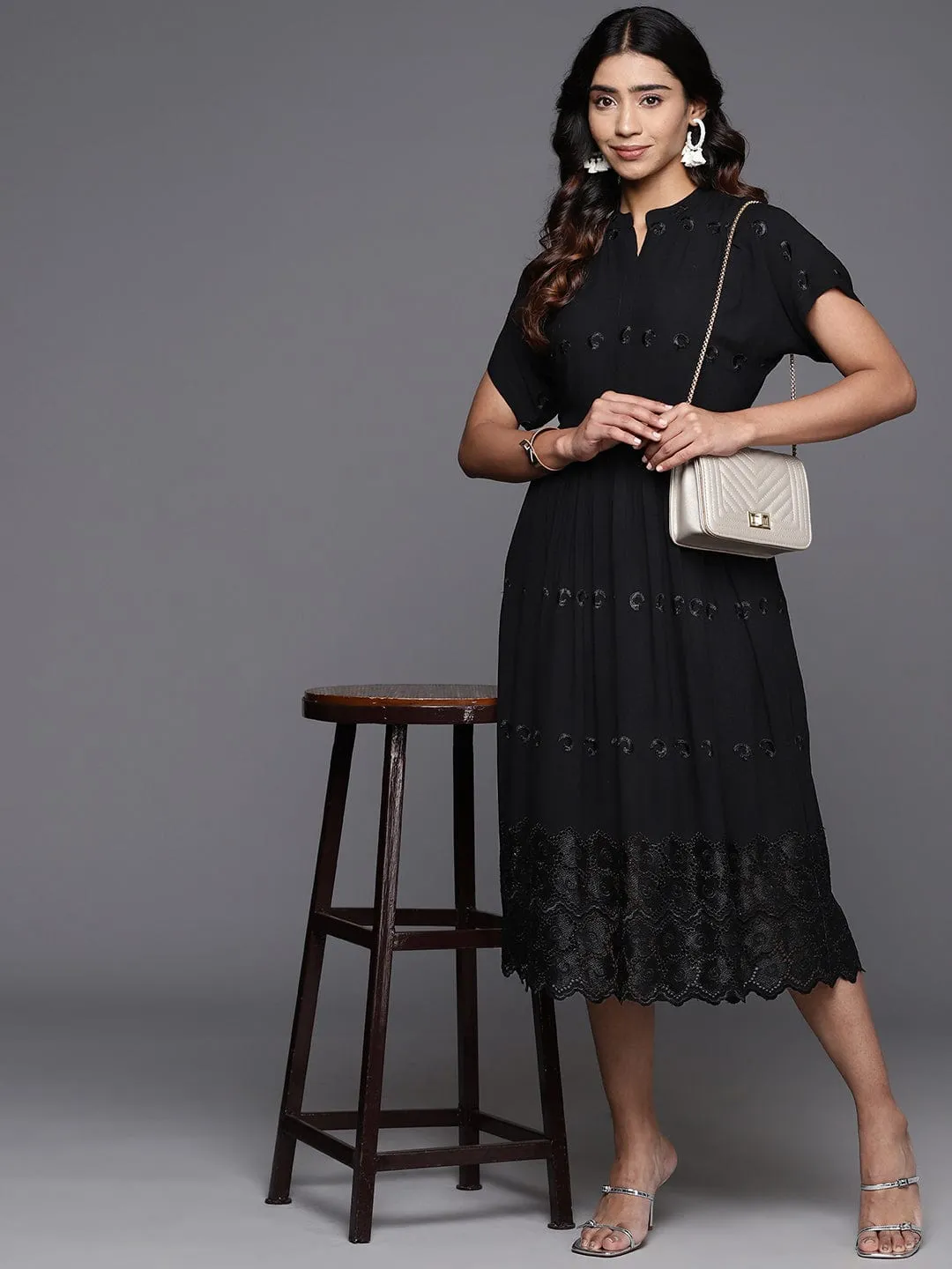 Varanga Self Design Embroidered A-Line Midi Dress